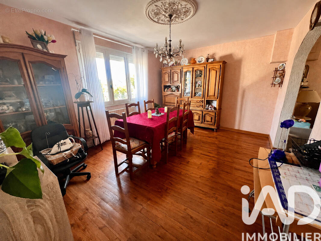 Photo 1 - Maison à LINARS
