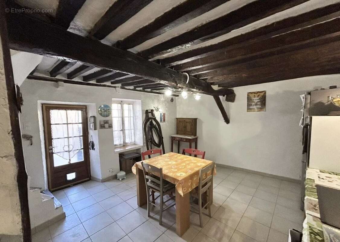 Appartement à CAMPS-LA-SOURCE