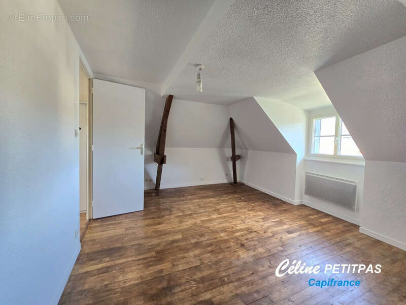 Appartement à MONTFORT-SUR-MEU