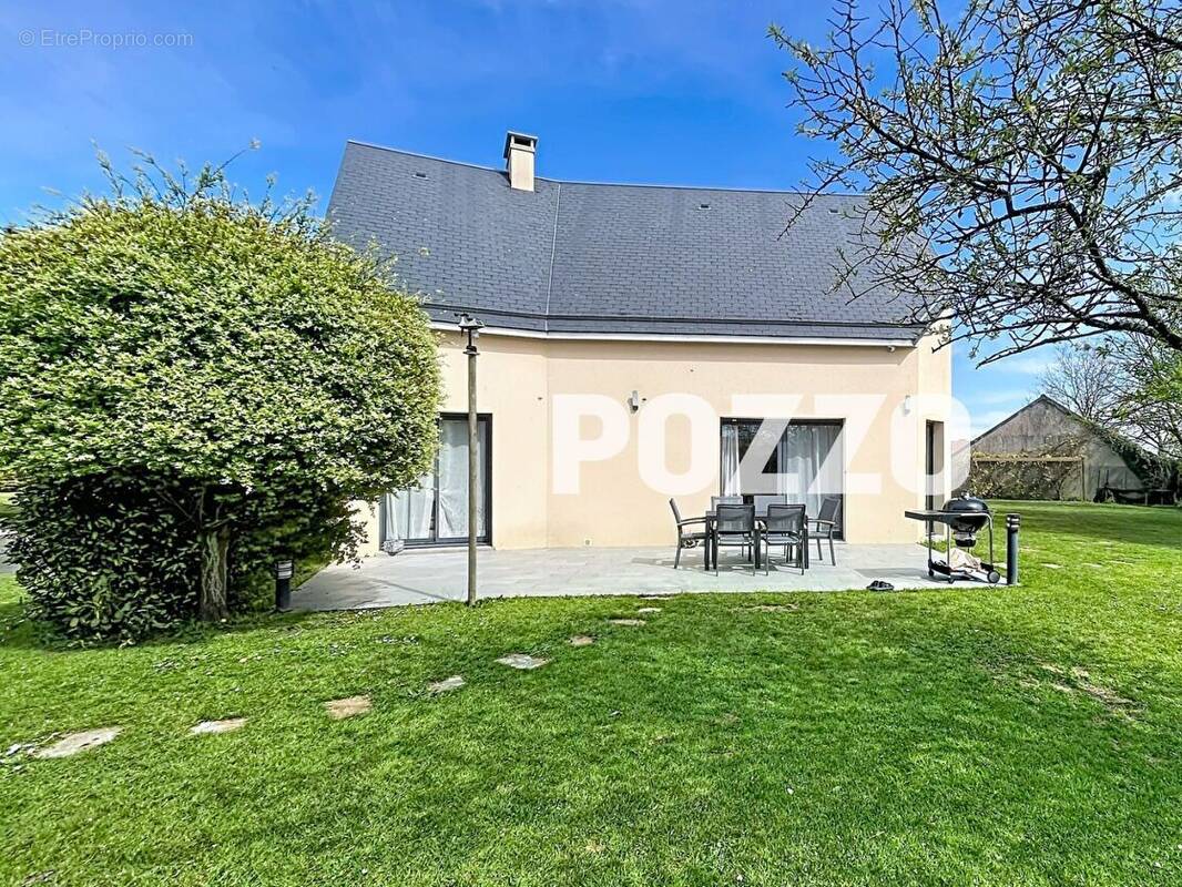 Maison à SAINT-SAUVEUR-LA-POMMERAYE