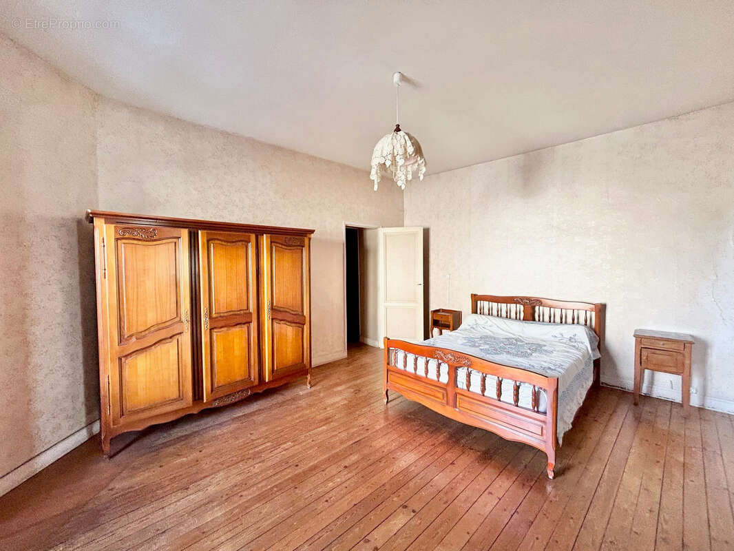 Maison à SAINT-MACAIRE