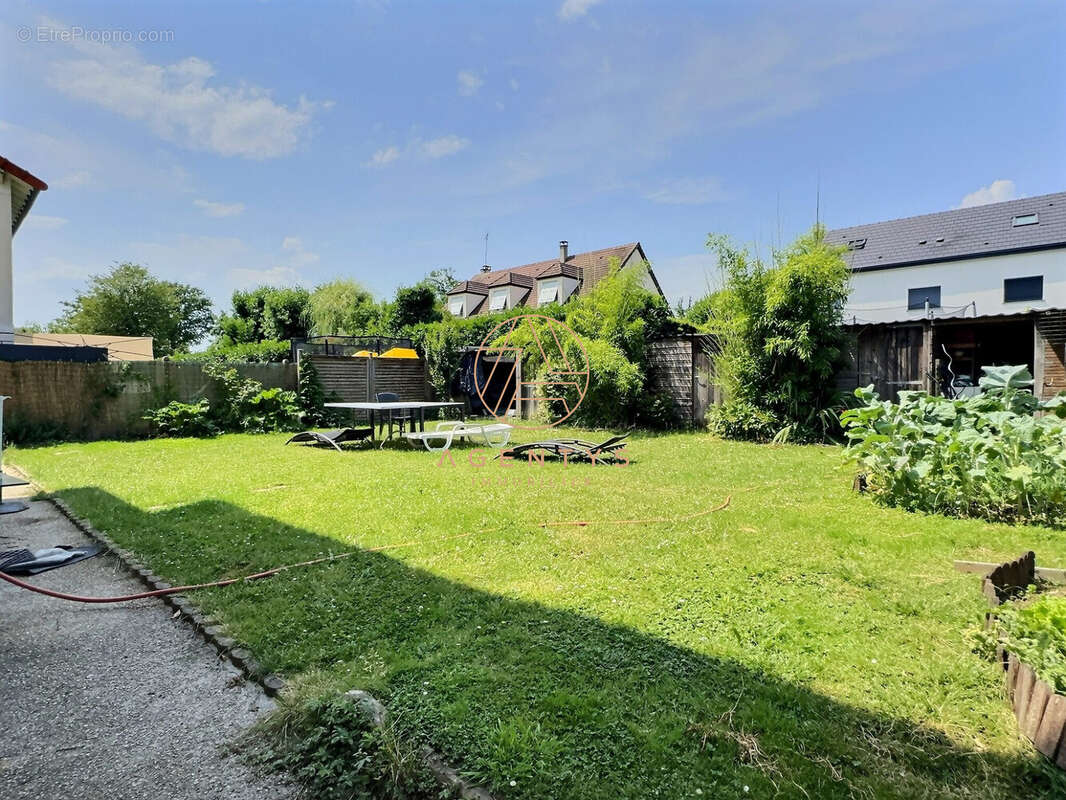 Maison à LE PLESSIS-TREVISE