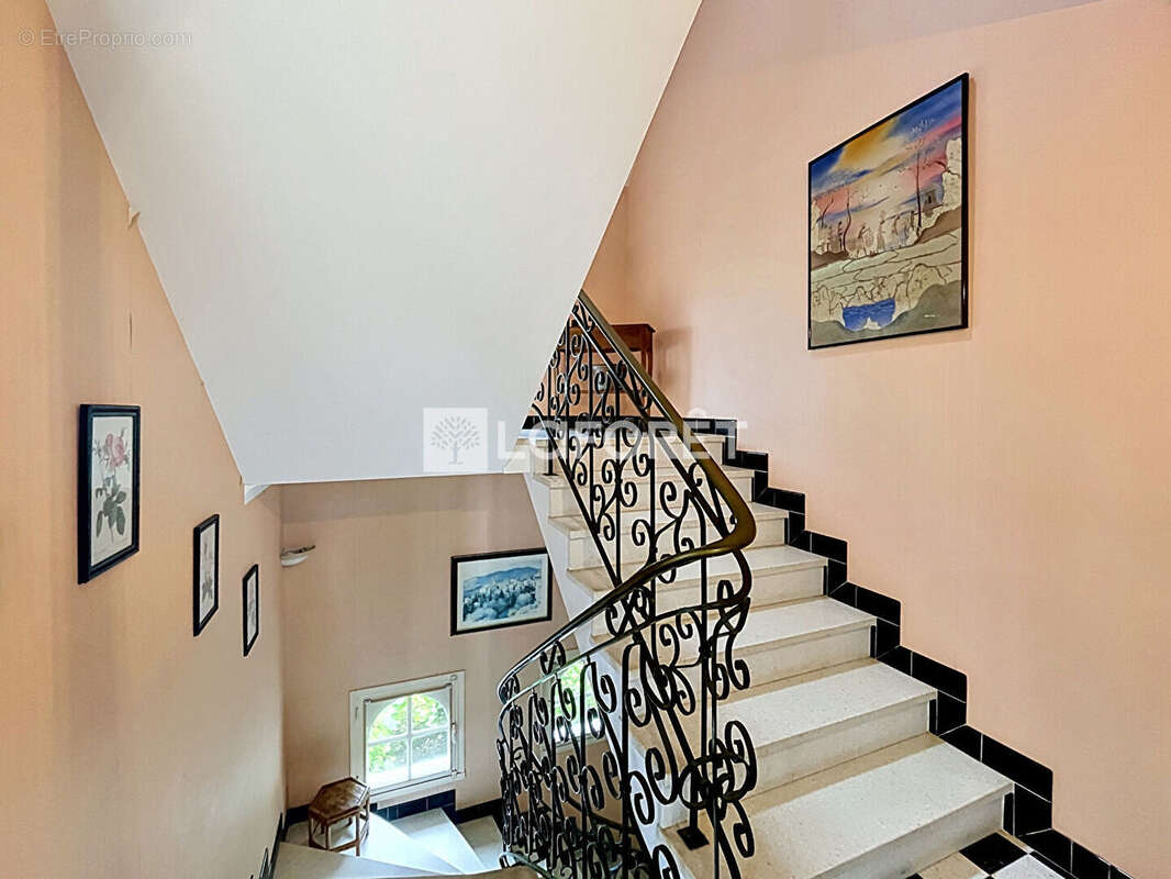 Maison à SAINT-JEAN-LA-POTERIE