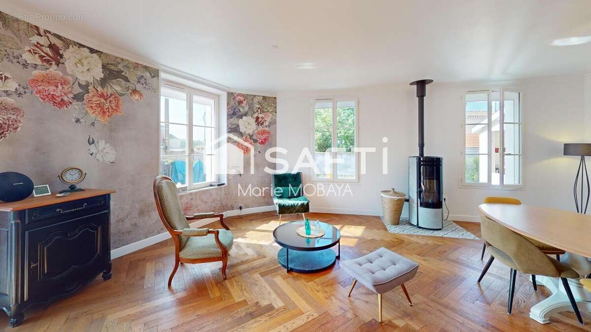 Photo 3 - Maison à SAINT-YZAN-DE-SOUDIAC