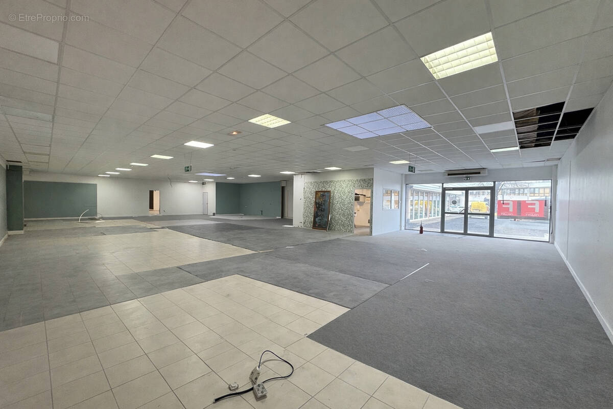 Commerce à SAINT-LO