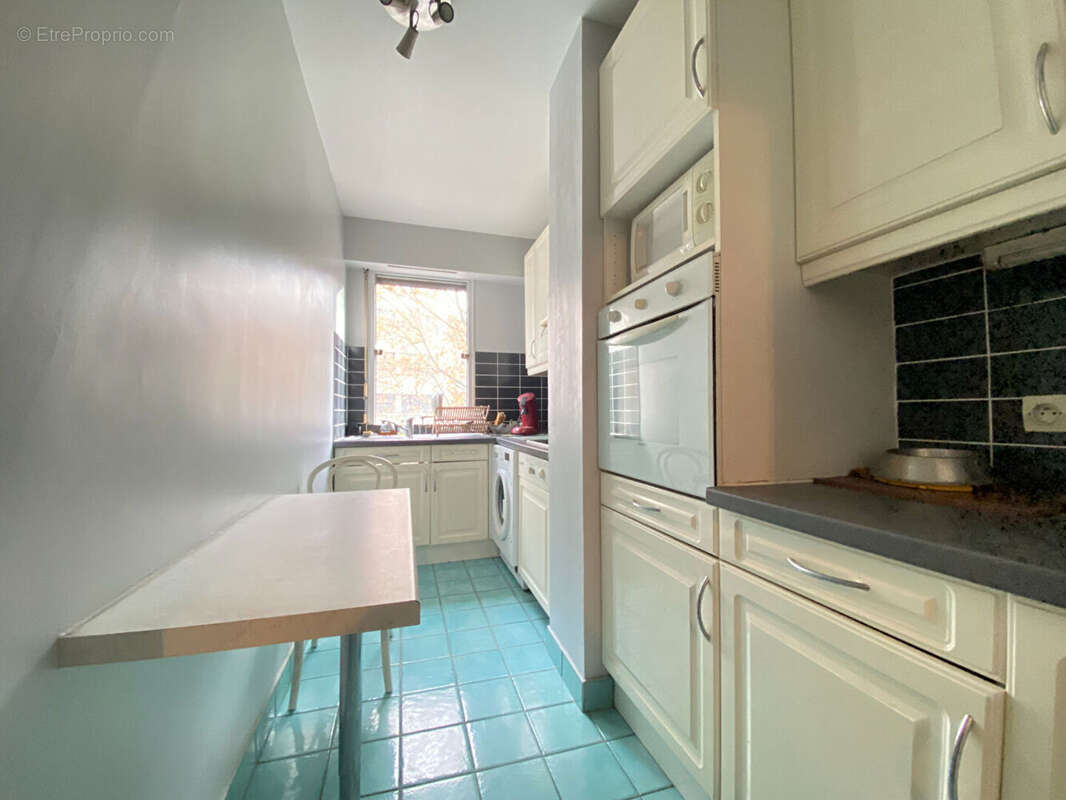 Appartement à PARIS-19E