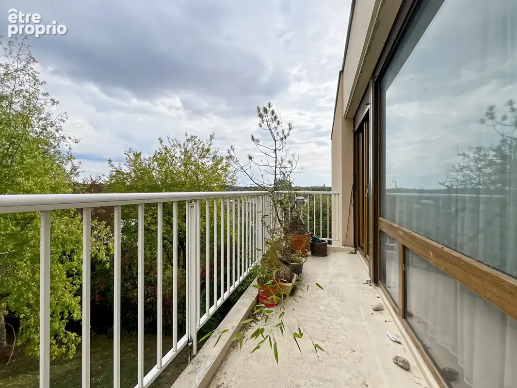 À VENDRE - GRADIGNAN HYPER CENTRE - T4 avec balcons, parking et cellier - photo 3