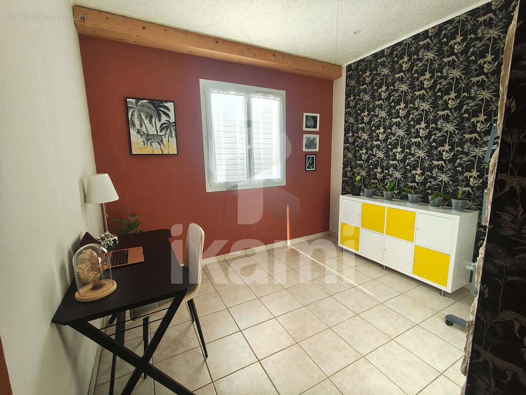 Maison à SAINT-MARCEL-LES-VALENCE