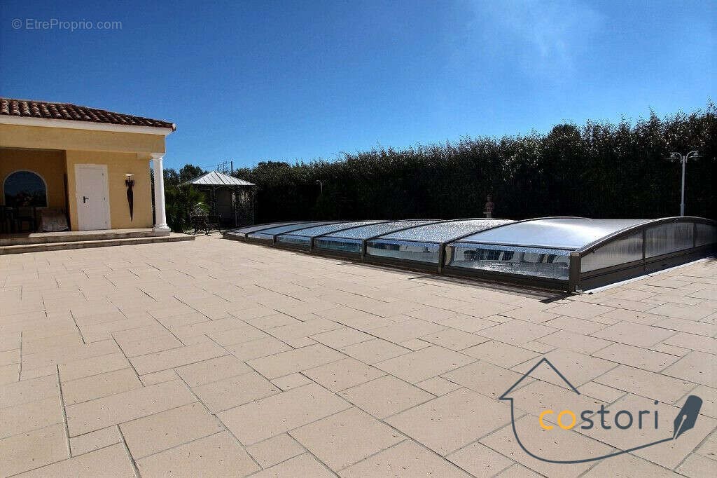 Maison 300 m² à Trans-En-Provence  - photo 5