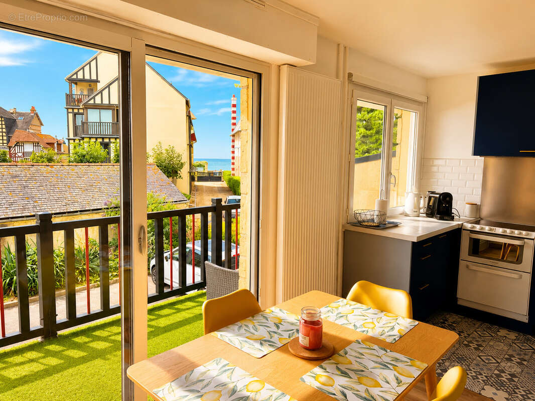 Appartement 2 pieces 28m2 entièrement rénové acces direct plage + cave + parking - photo 6