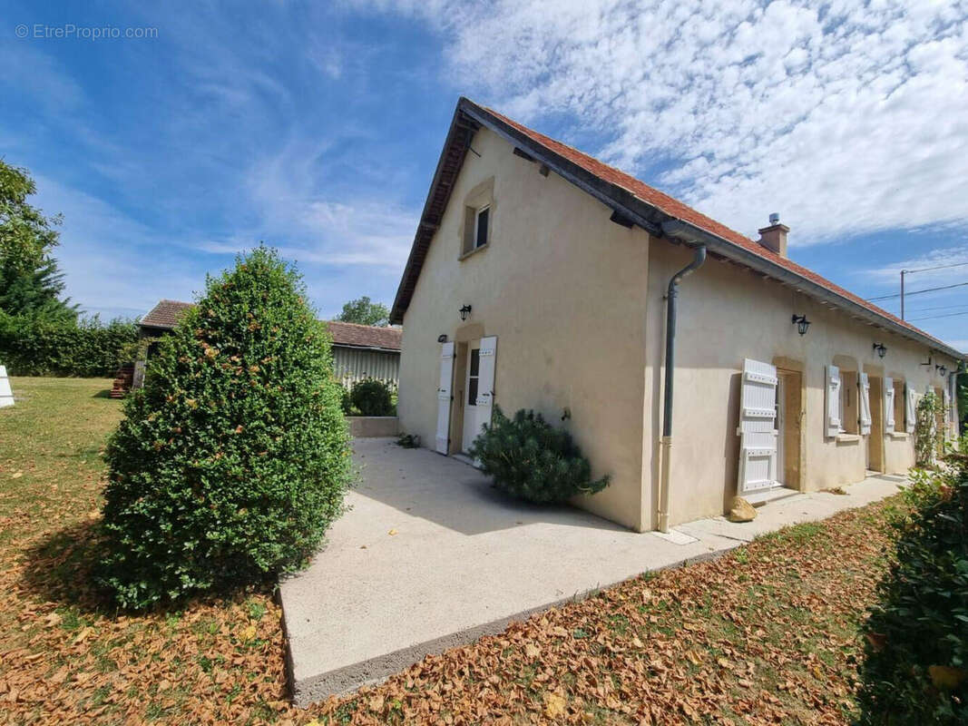 Photo 7 - Maison à CLESSY