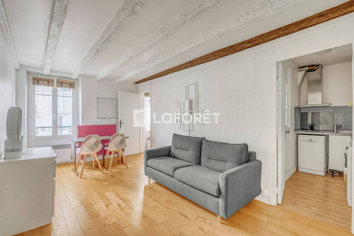 Appartement à PARIS-15E