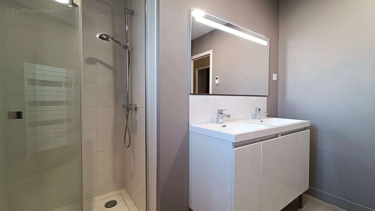 Maison à NEUVILLE-DE-POITOU