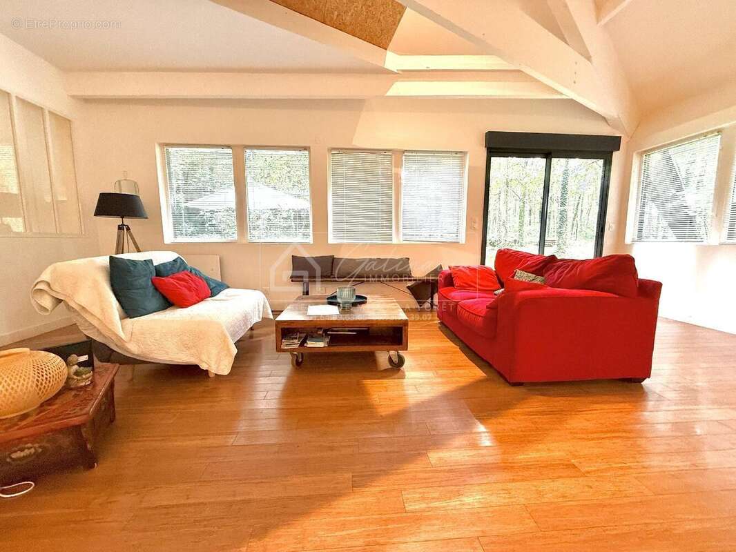 Maison à NOISY-SUR-ECOLE