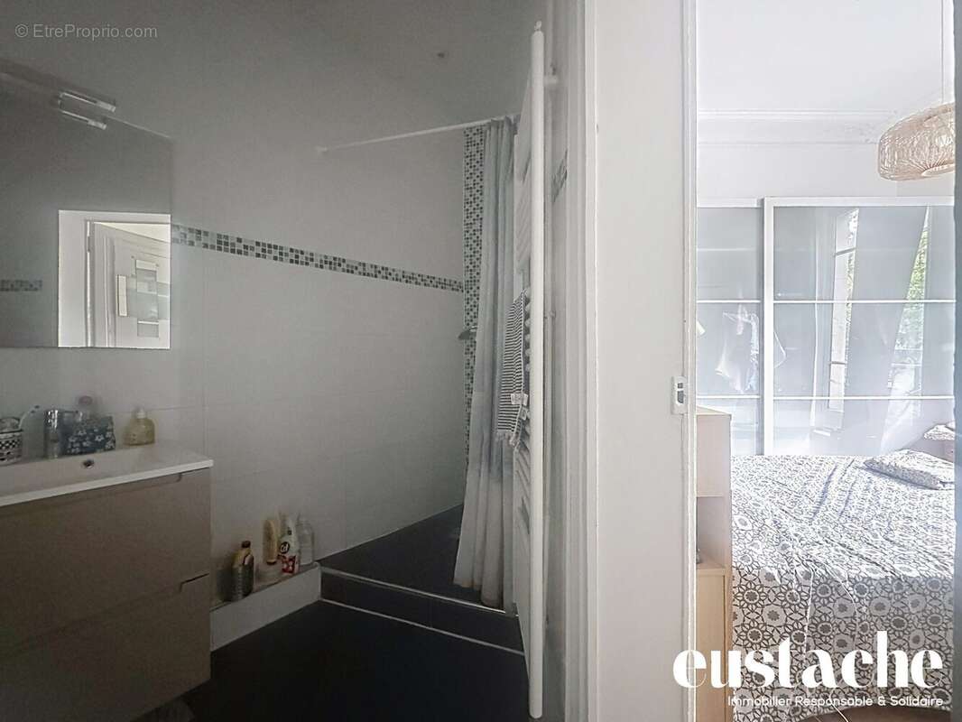 Appartement 63 m² à Paris-10e  - photo 7