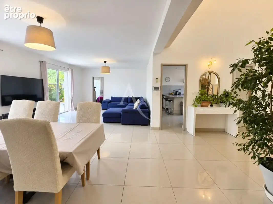 Narbonne - maison 143 m², 4 chambres, piscine et garage. - photo 4