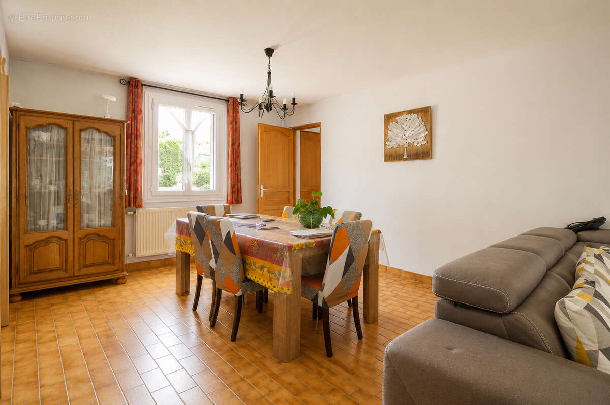 Maison à MEXIMIEUX