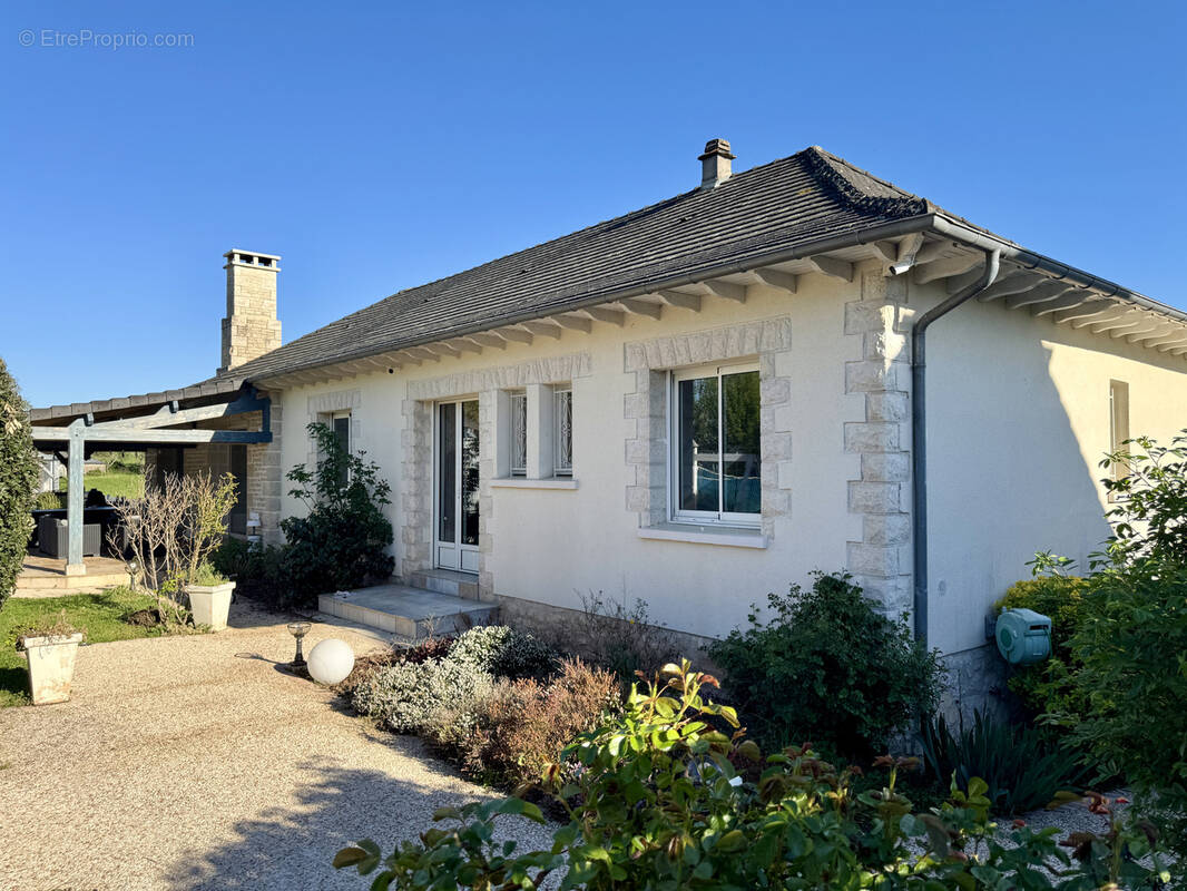 Maison à SAINT-AULAIRE