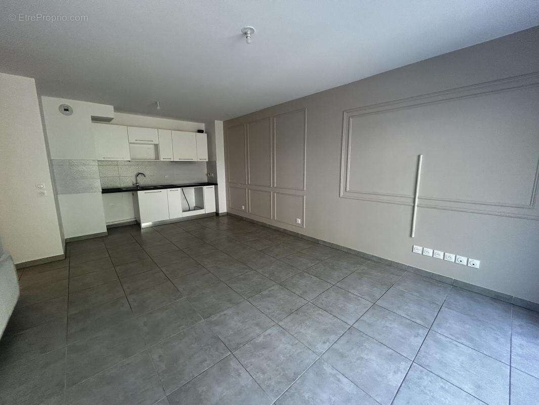Appartement à MARSEILLE-9E
