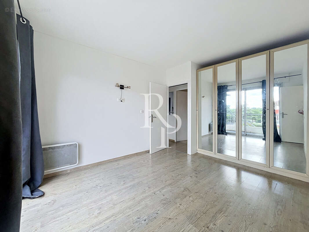 Appartement à CRAPONNE