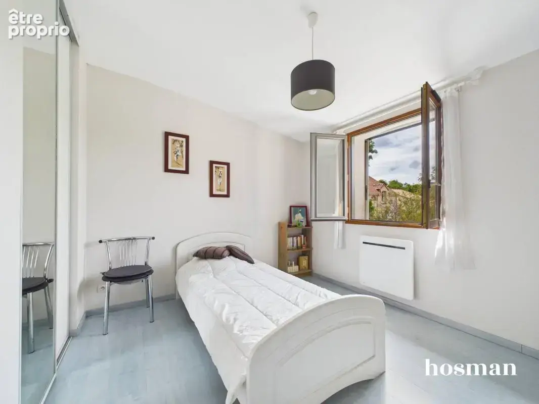 Belle maison de 153 m2 avec 4 chambres, jardin et garage - Au calme - Secteur privilégié du Vieux Gachet à Nantes - photo 15