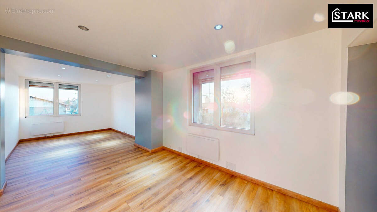 Appartement à EXINCOURT