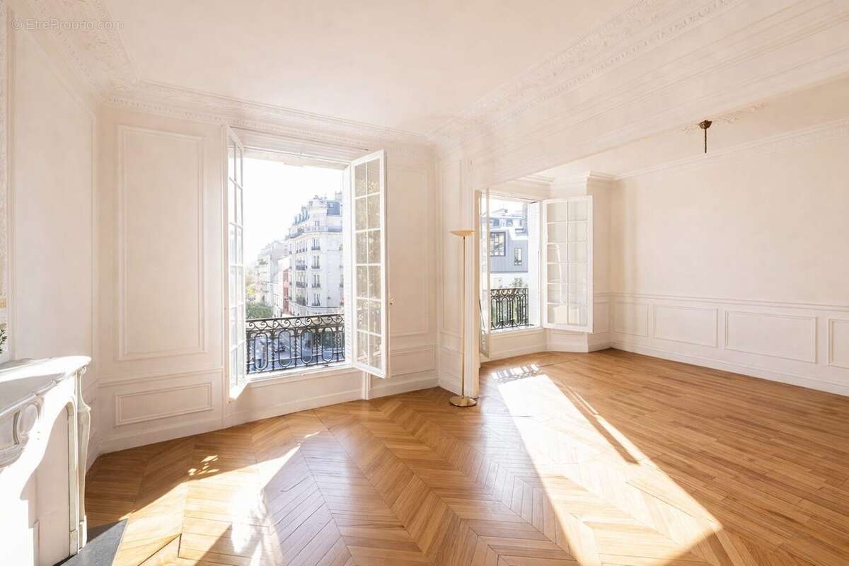 Appartement 100 m² à Paris-16e  - photo 2