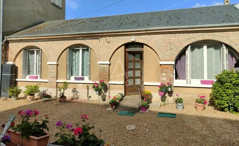 Maison à LA FLECHE