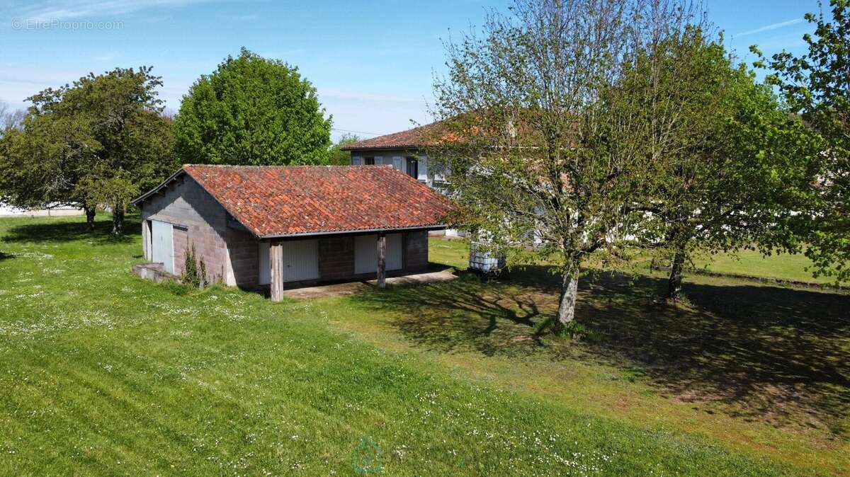 Maison à CHASSENON