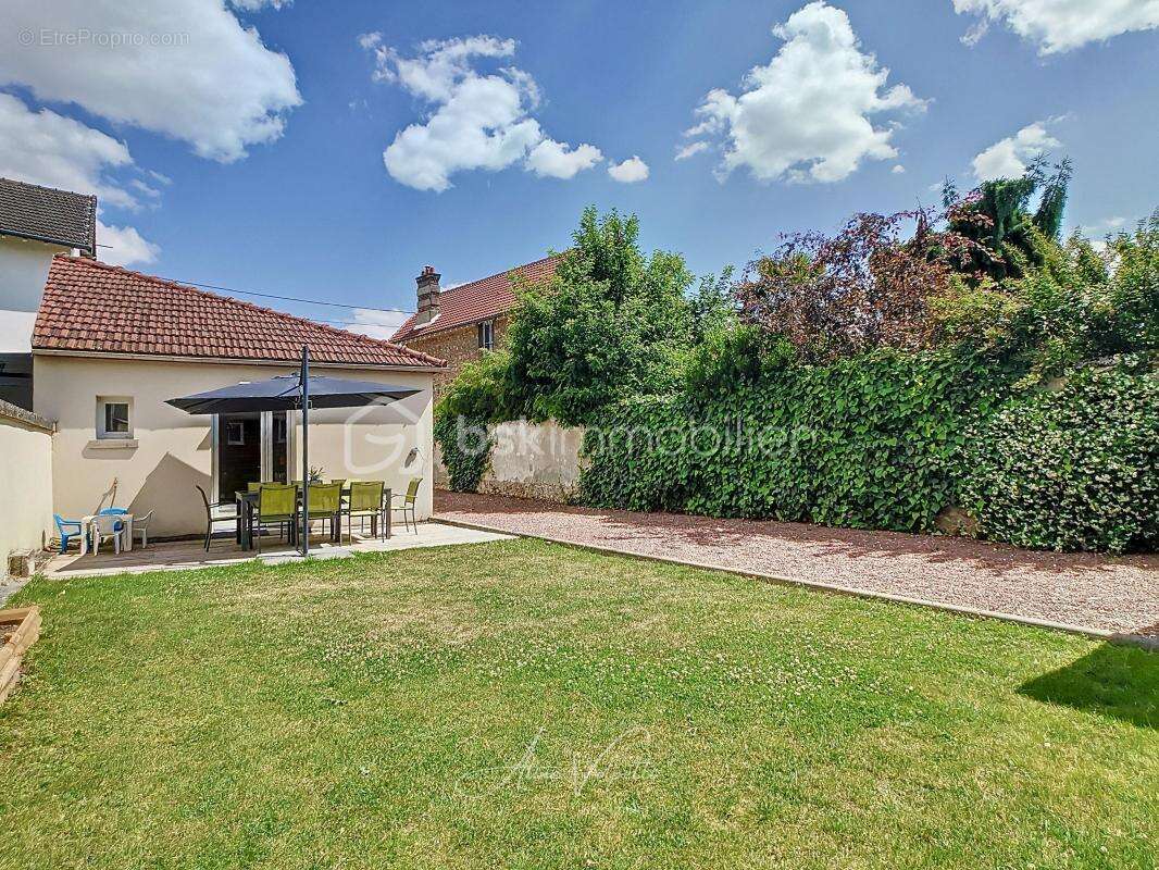 Maison à SAINT-GERMAIN-SUR-MORIN