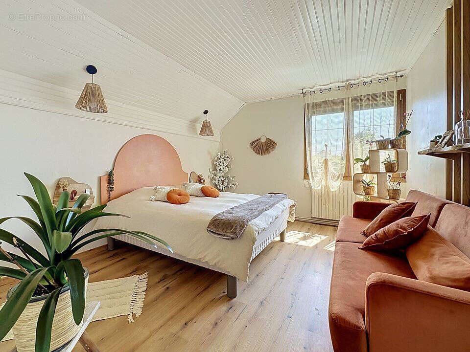 Maison à CHAUMONTEL