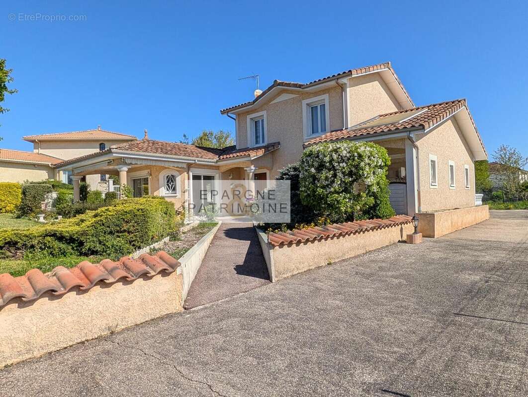 n°1 - Maison à SATOLAS-ET-BONCE