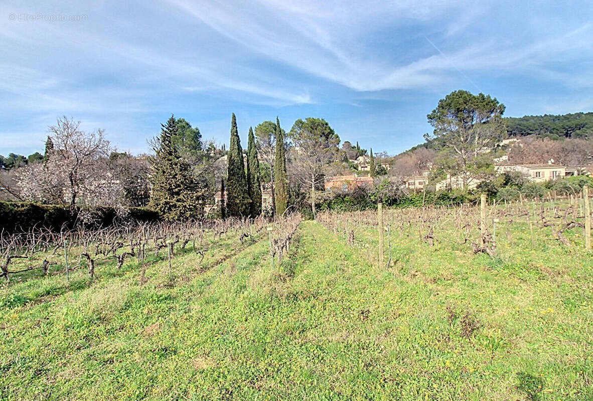 Terrain à DRAGUIGNAN