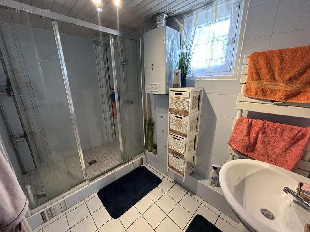 Maison 94 m² à Neuville-Saint-Remy  - photo 8