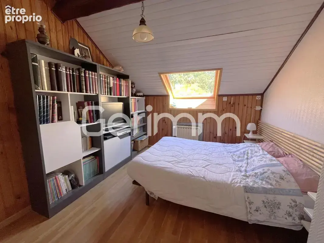 Vente - Maison - 4 pièces + cuisine - 100 m² - 319 000 € - - photo 15