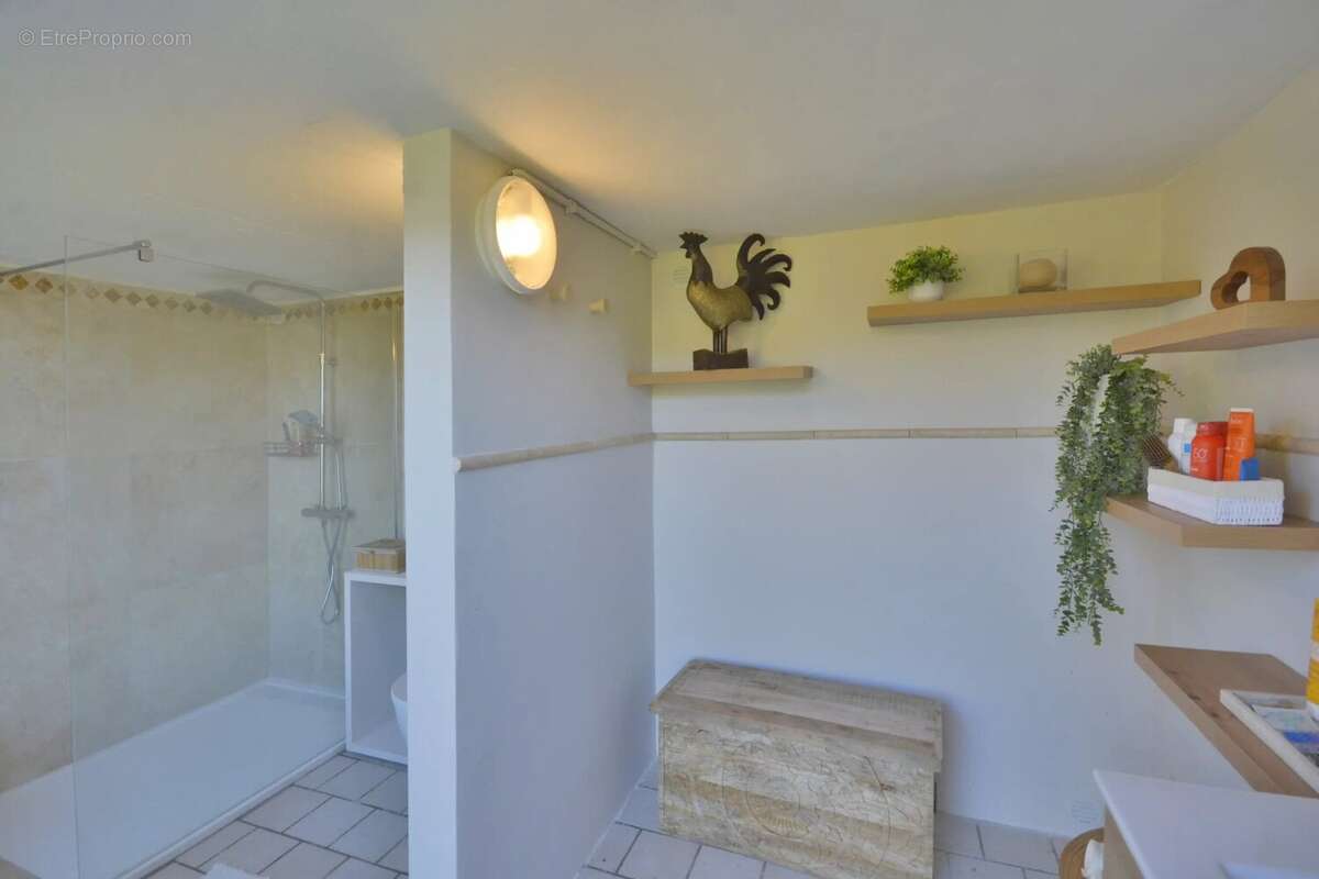 Maison à PEYMEINADE