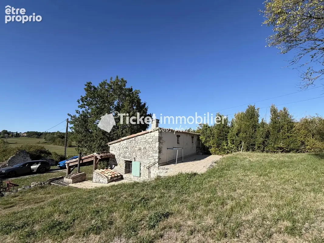 Charmante maison en pierre isolée, vendue meublée, ~40m2 exploités, mezzanine aménagée, vue champs à perte de vue, poêle à bois  - photo 22