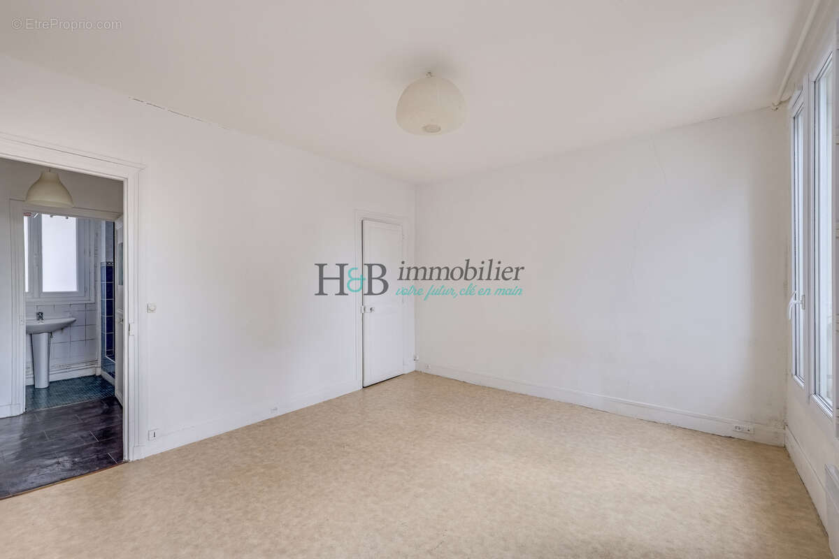 Appartement à PARIS-11E