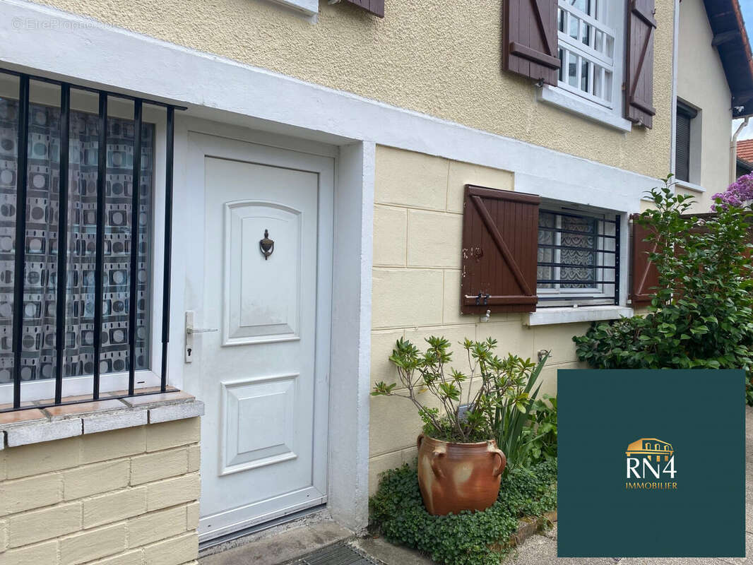 Maison à VILLIERS-SUR-MARNE