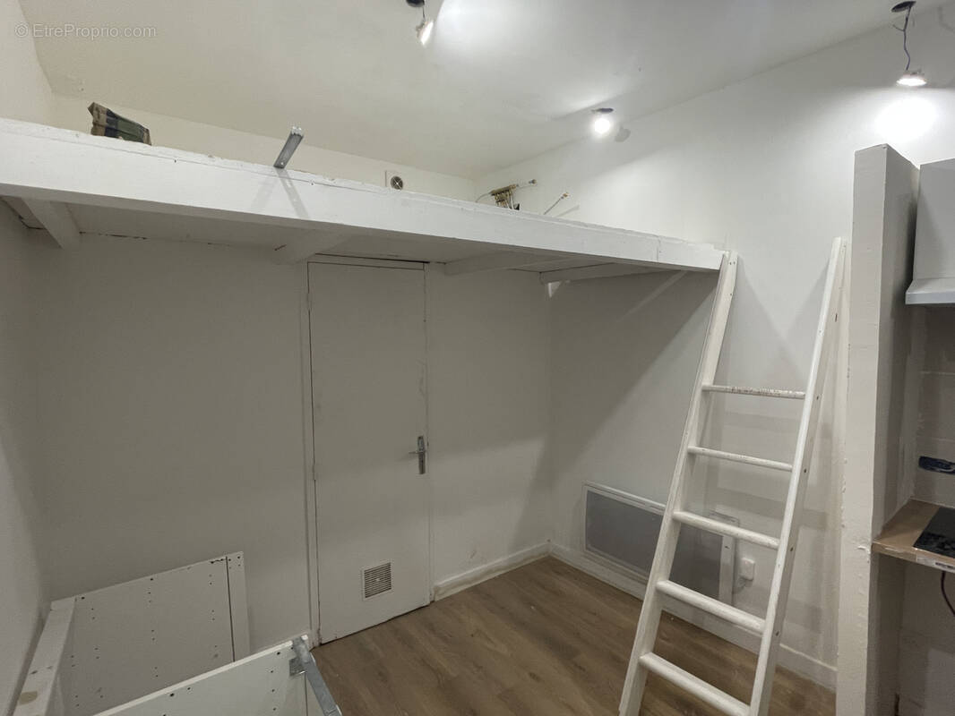 Appartement à MARSEILLE-3E