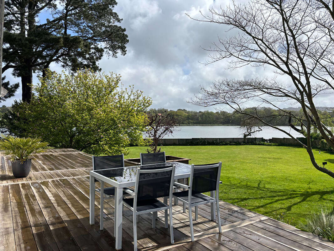 Maison à LE RELECQ-KERHUON