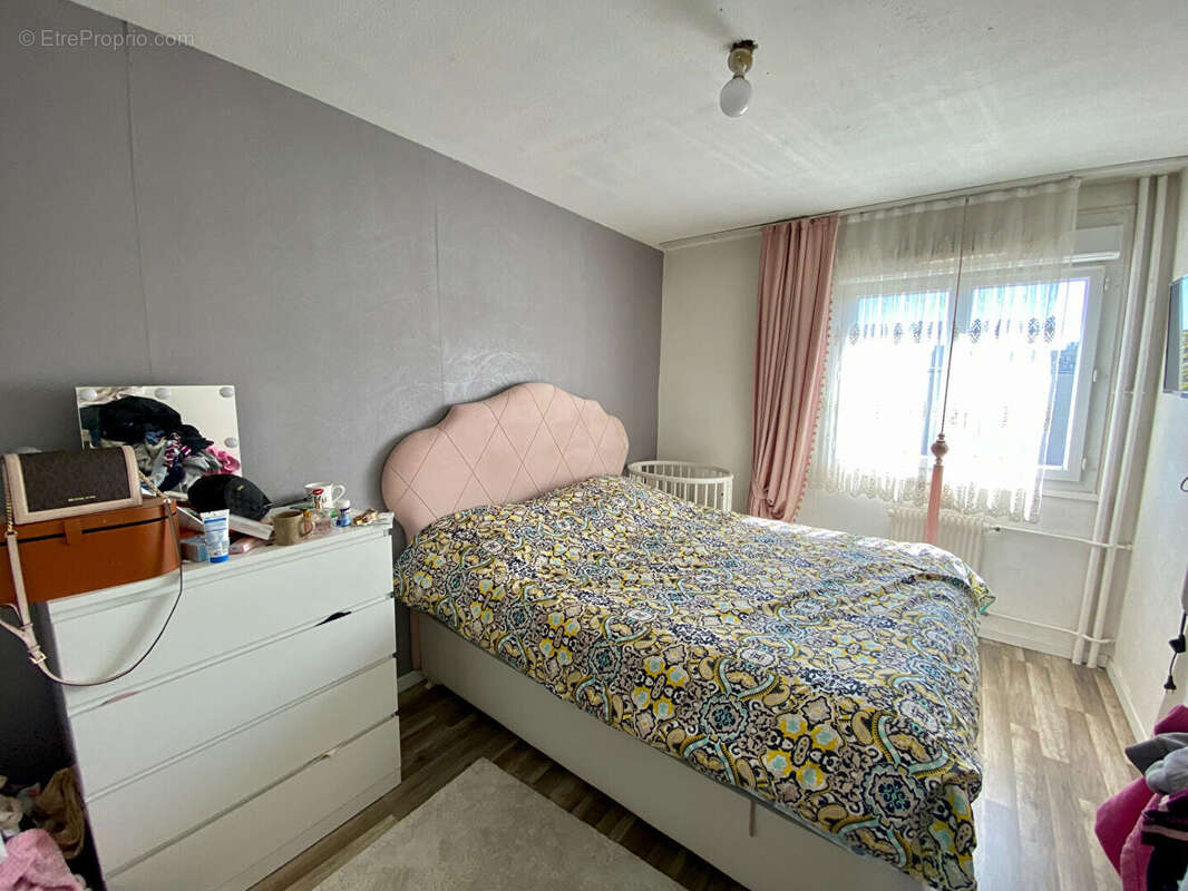 Appartement à VAULX-EN-VELIN