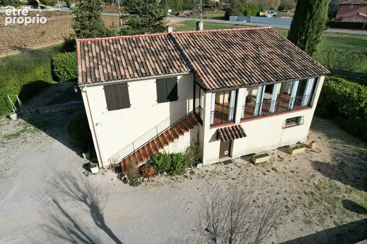 NEOULES (83136) Maison T5 sur un terrain de 3800m2 avec garage et piscine - photo 3