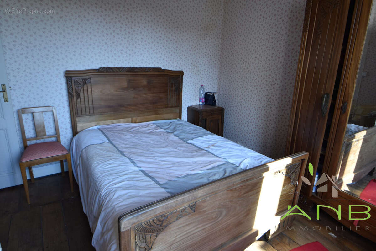 Maison 150 m² à Piegut-Pluviers  - photo 9