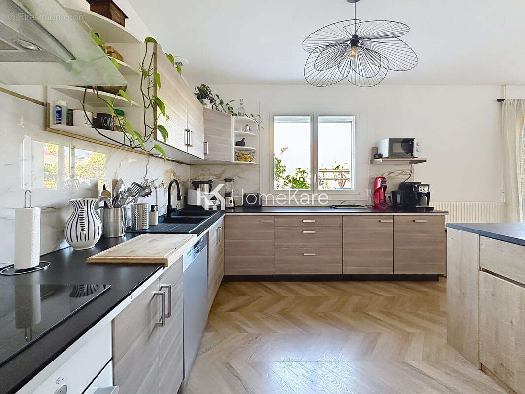 Maison 110 m² à Cazeres  - photo 5
