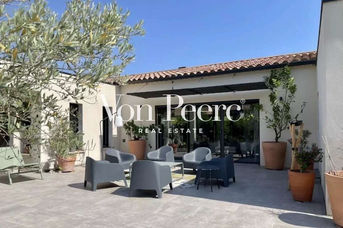 Maison à SAINT-REMY-DE-PROVENCE
