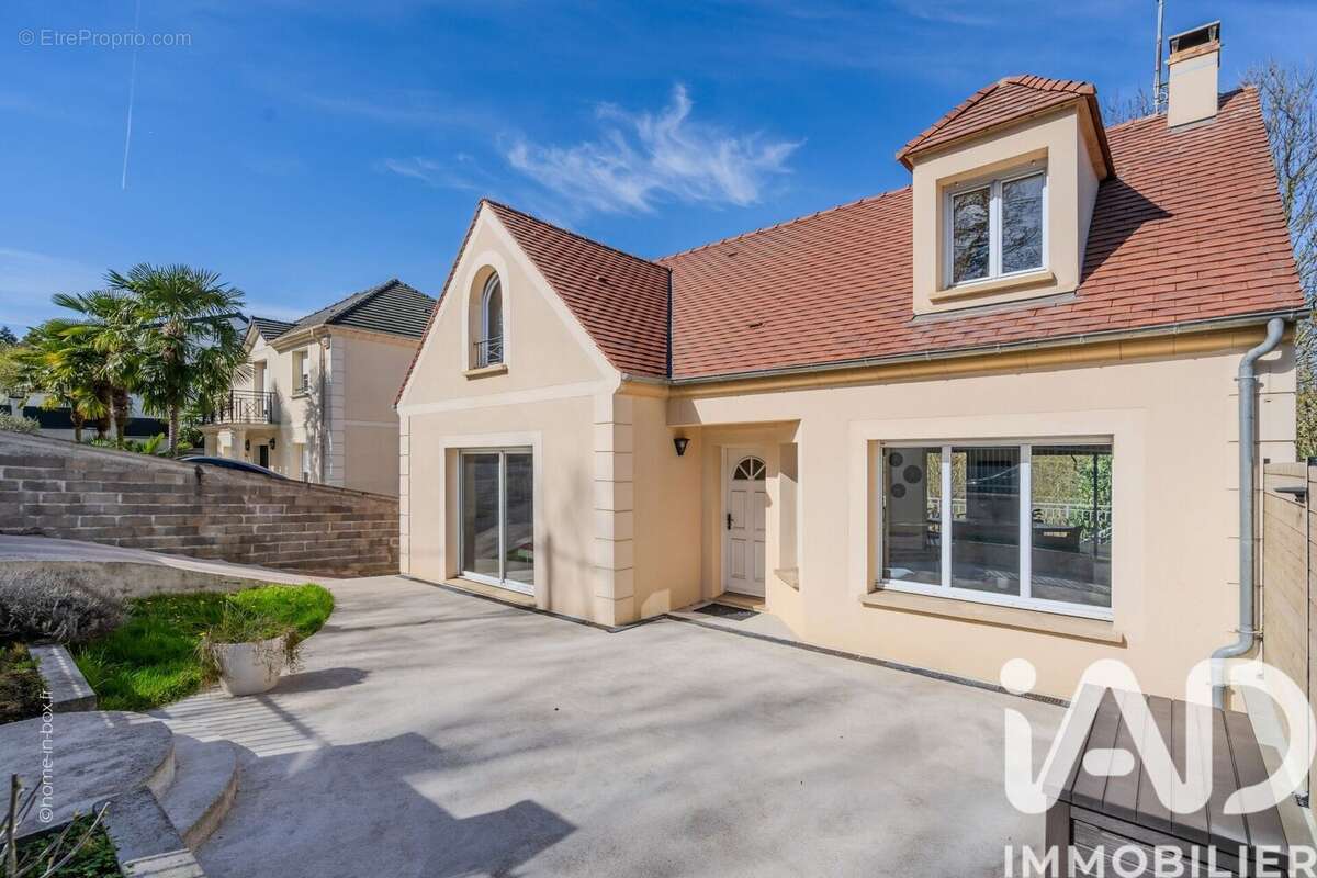 Photo 2 - Maison à SUCY-EN-BRIE