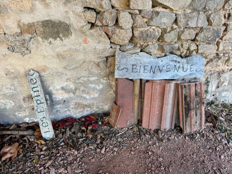 Maison à CHAUFFAILLES