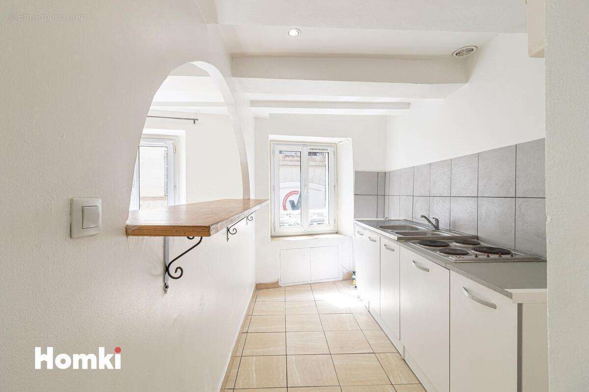 Appartement à MARSEILLE-6E