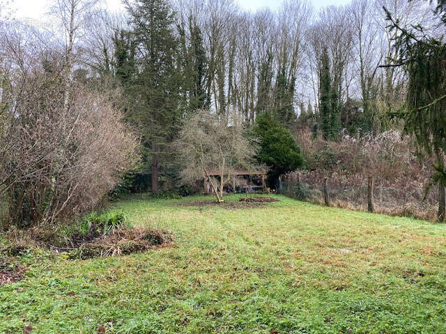Terrain à CHARS